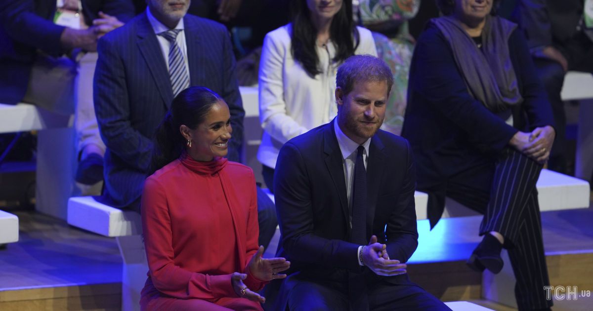 Меган і Гаррі в Манчестері