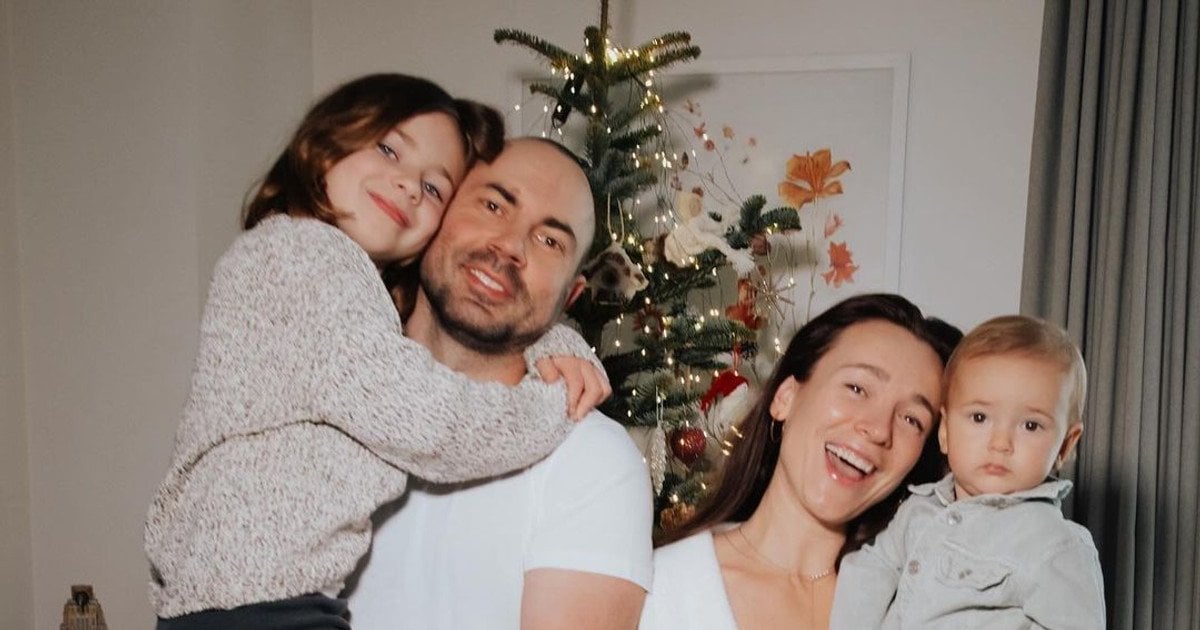 Андрій Бєдняков та Анастасія Коротка з дітьми