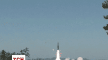 Южная Корея испытала ракету, которая может уничтожить всю Северную Корею