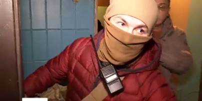 Подробности ночной спецоперации в Киеве: асфальт в крови и эвакуация под пулями