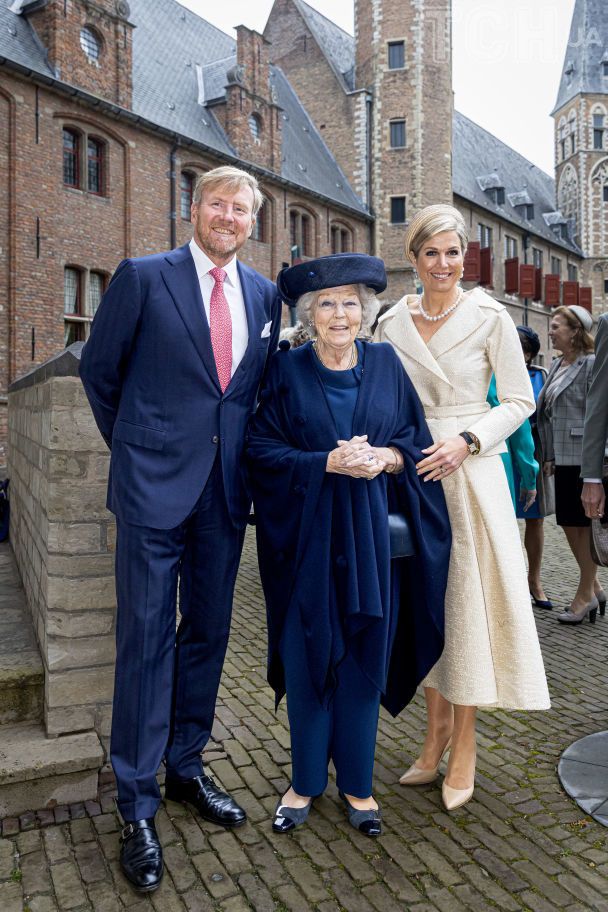 Королева Максима та король Віллем-Олександр з принцесою Беатрікс / © Getty Images