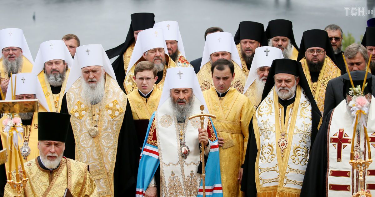 УПЦ МП снова обманывают верующих: в уставе русской церкви четко определена подконтрольность подопечных Онуфрия Москве