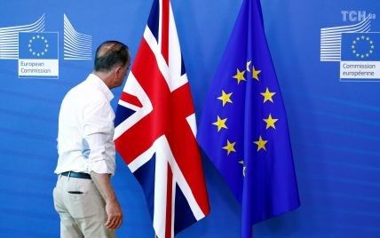ЕС не планирует снова обсуждать соглашение о Brexit
