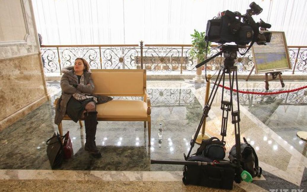 Журналисты находятся в Доме независимости уже 11 часов. / © news.tut.by