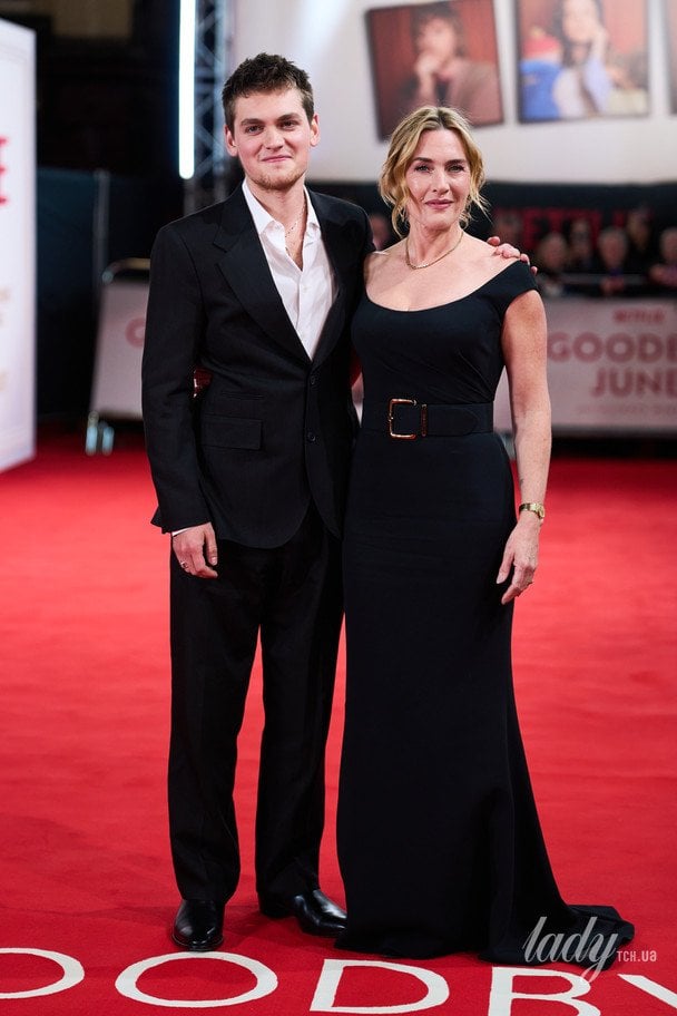 Кейт Вінслет з сином у Лондоні / © Associated Press