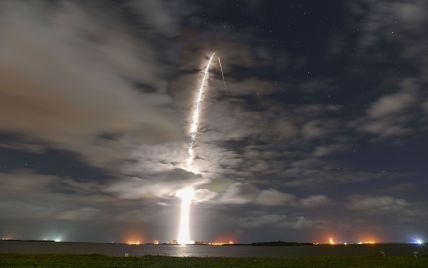 Ракета SpaceX успішно вивела на орбіту чергову порцію інтернет-зондів для "глобального Wi-Fi"