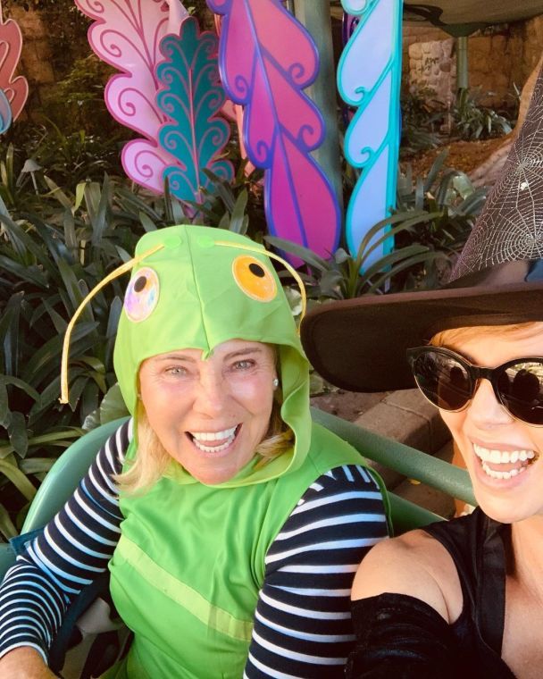  / © https://www.instagram.com/charlizeafrica/