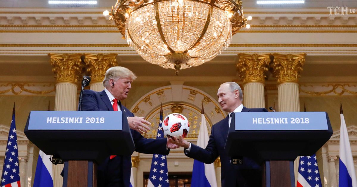 Футбольний м’яч, який Путін подарував Трампу, перевірить служба безпеки США