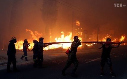 "Едва выбрались": украинский нардеп оказался в эпицентре массовых пожаров в Греции