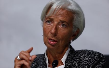 В твидовом костюме и с жемчужными украшениями: деловой образ главы Международного валютного фонда