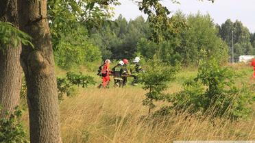 Рятувальники працюють на місці трагічної ДТП / © eGarwolin.pl
