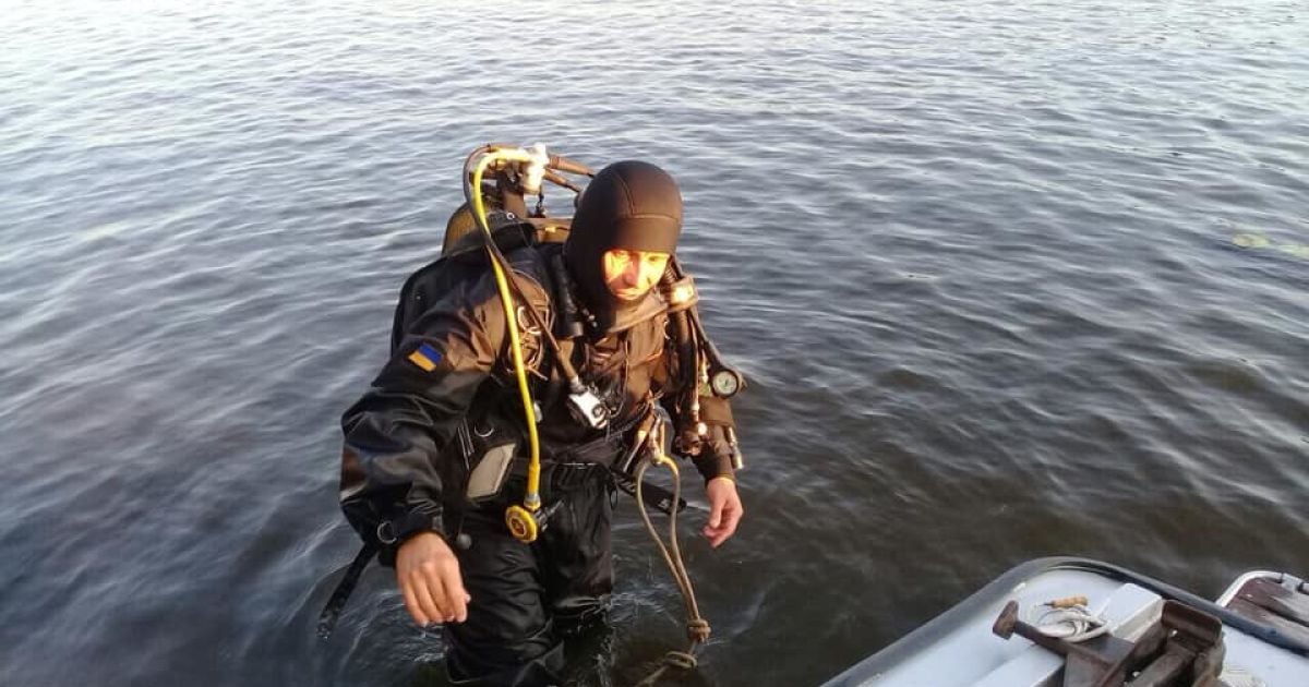 У Києві на Гідропарку з річки витягли потопельника