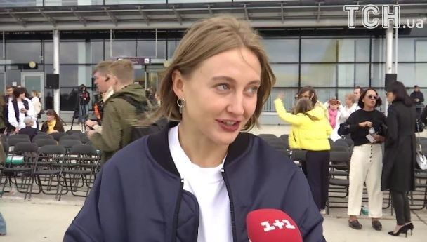 На показ до Жана Ґрицфельдта завітала співачка LAYAH / © ТСН