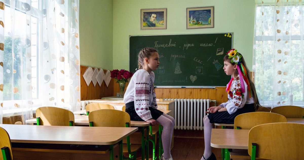 Харьков и Днепр оставили школьникам каникулы, а львовские ученики будут идти завтра на учебу