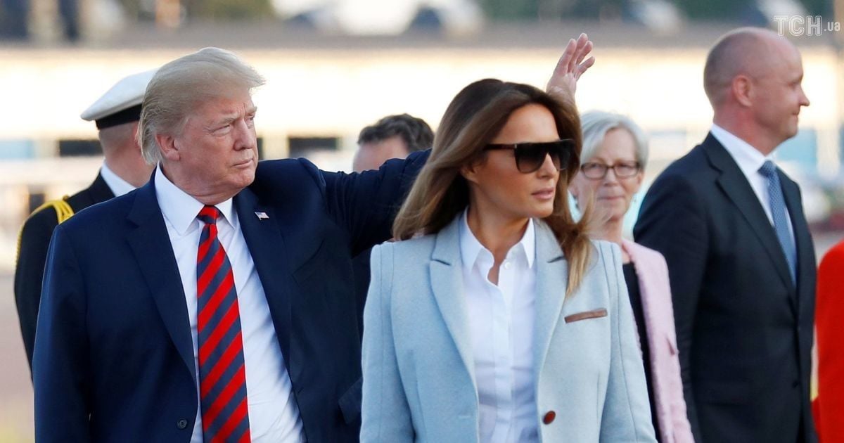 Клятва верности США: родители Мелании Трамп получили американское гражданство