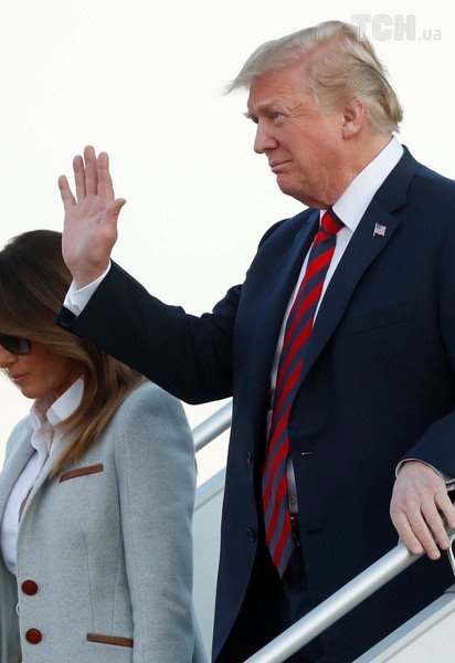 Борт № 1 и огромный кортеж: Трамп с супругой прибыл в Хельсинки