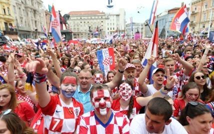 Как героев. Тысячи фанатов сборной Хорватии встретили команду в Загребе