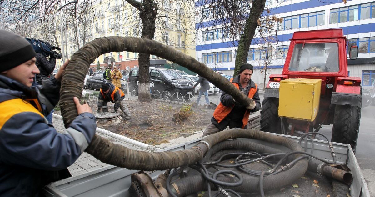 Прорив труби у Києві, 15 листопада_3 / © УНИАН
