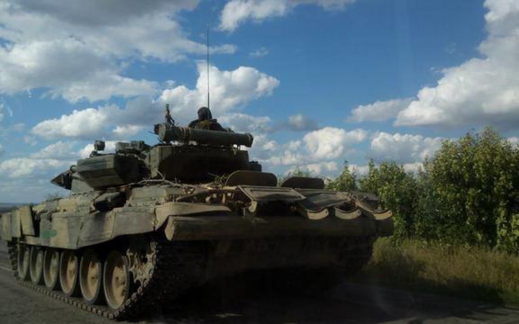 Очевидцы заметили российскую военную технику под Луганском / © Facebook/ЄвроМайдан – EuroMaydan