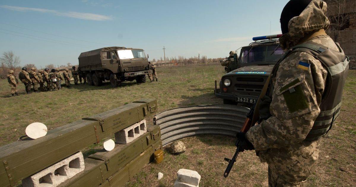 На Донеччині військовий врятував 8-річного хлопчика, який тонув у водосховищі