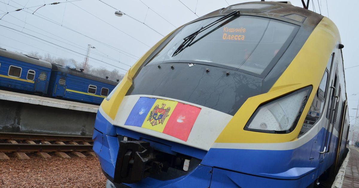 Оновлений швидкісний потяг Одеса-Кишинів зробив перший рейс