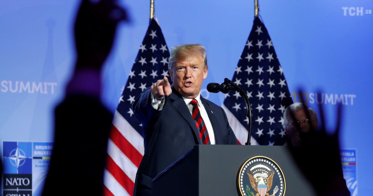 Чорний день для Трампа: керівника його передвиборчого штабу визнали винним, а юрист "здав" президента