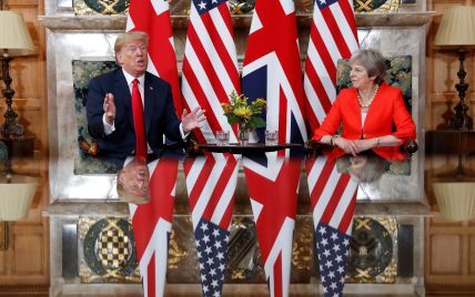 Трамп заявил о "сильных" отношениях США и Британии