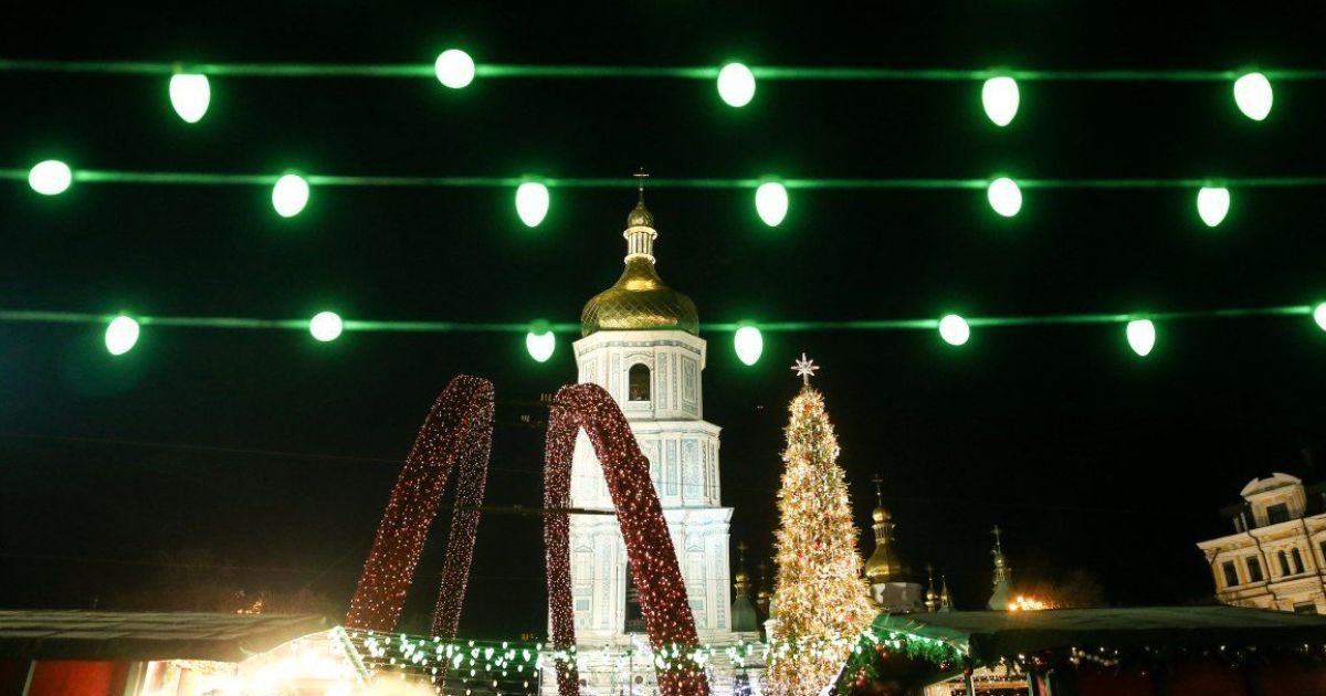 Главная елка Украины попала в пятерку самых красивых в Европе