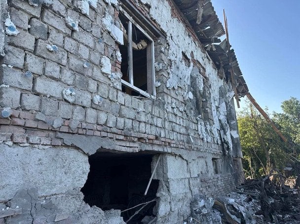 "Бог так поуправлял": семья с Франковщины во время обстрелов не пошла в подвал, и это спасло им жизнь