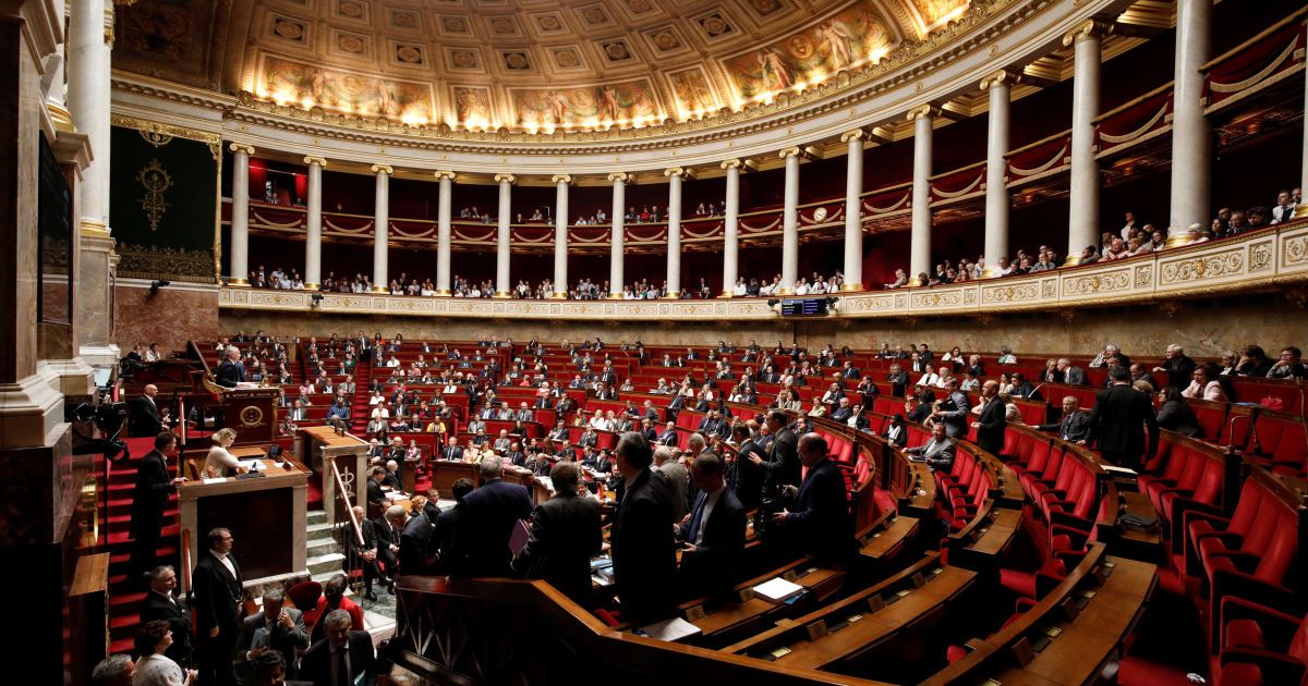 Парламент Франції