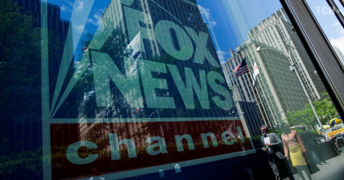 Трамп назначил личным помощником экс-главу Fox News