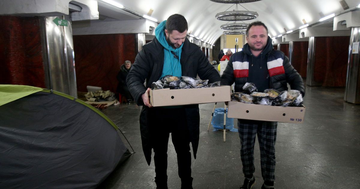 Дерусификация метро в Киеве: горожане могут предложить свои варианты названий станций