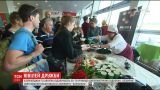 В аеропорту "Бориспіль" влаштували незвичне святкування річниці дружби між Баку та Києвом
