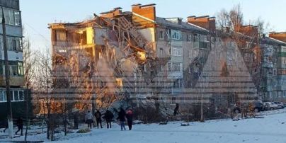 В России обрушился подъезд пятиэтажки: не менее 5 погибших (видео)