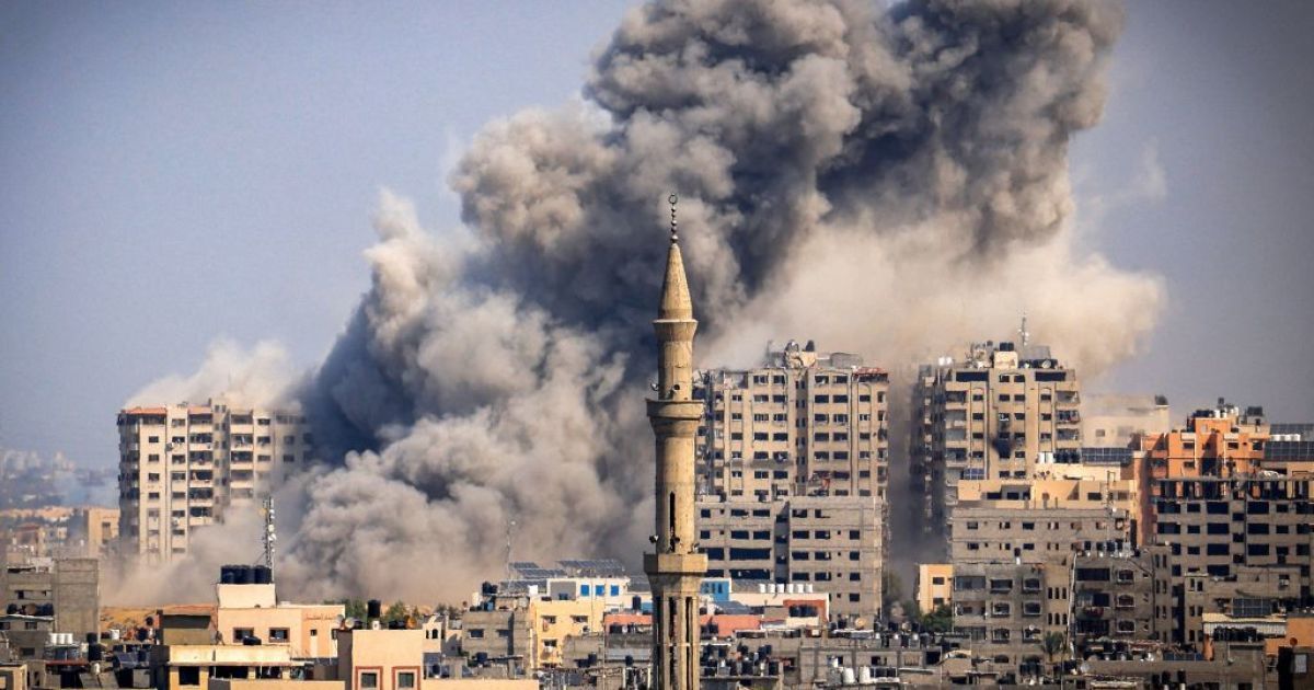 Сектор Газа под израильскими авиаударами