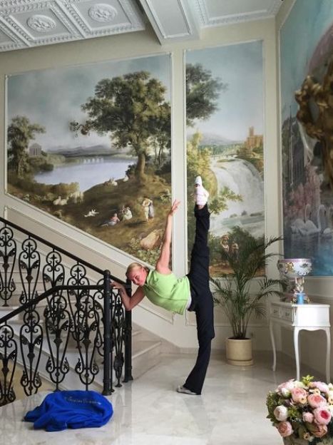 Анастасия Волочкова в своем доме / © Инстаграм Анастасии Волочковой