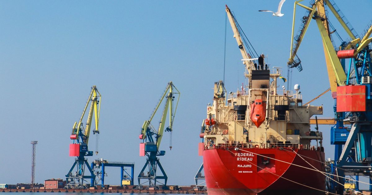 СБУ прийшла з обшуками до торговельного порту Одеси та "Адміністрації морських портів"