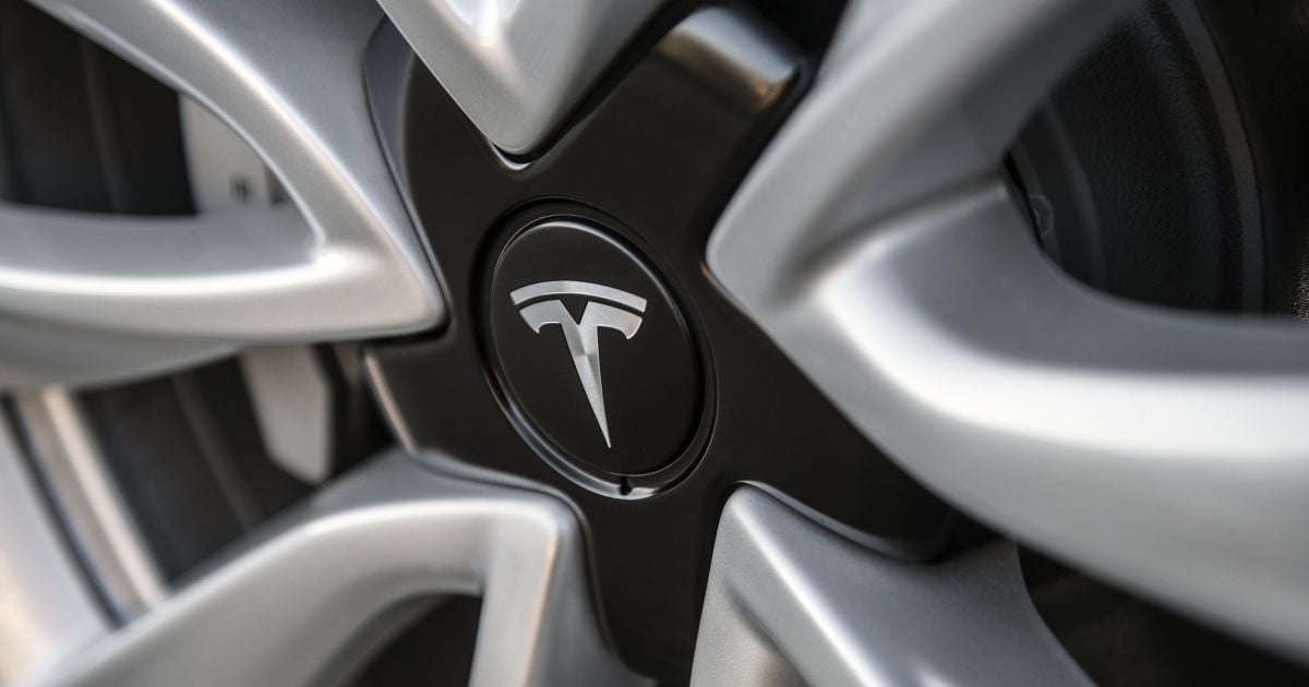 Звинувачений у саботажі колишній співробітник Tesla публічно збирає гроші на адвокатів