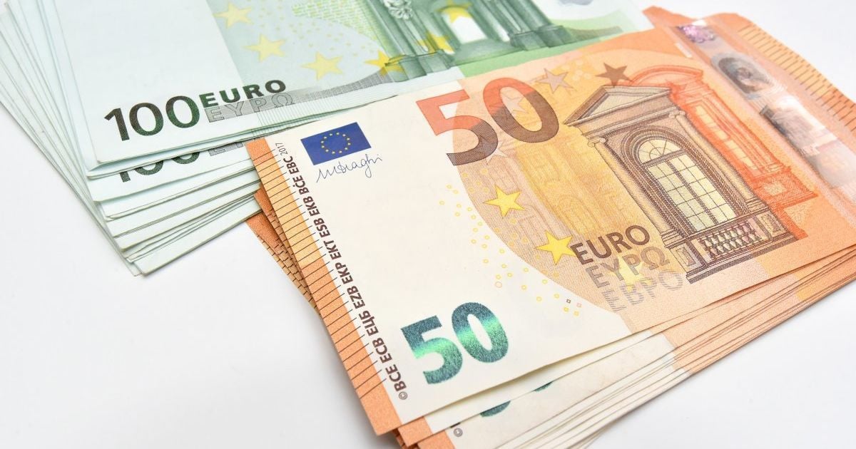 Курс валют на 17 січня: євро дешевшає стрімкіше за долар. Інфографіка