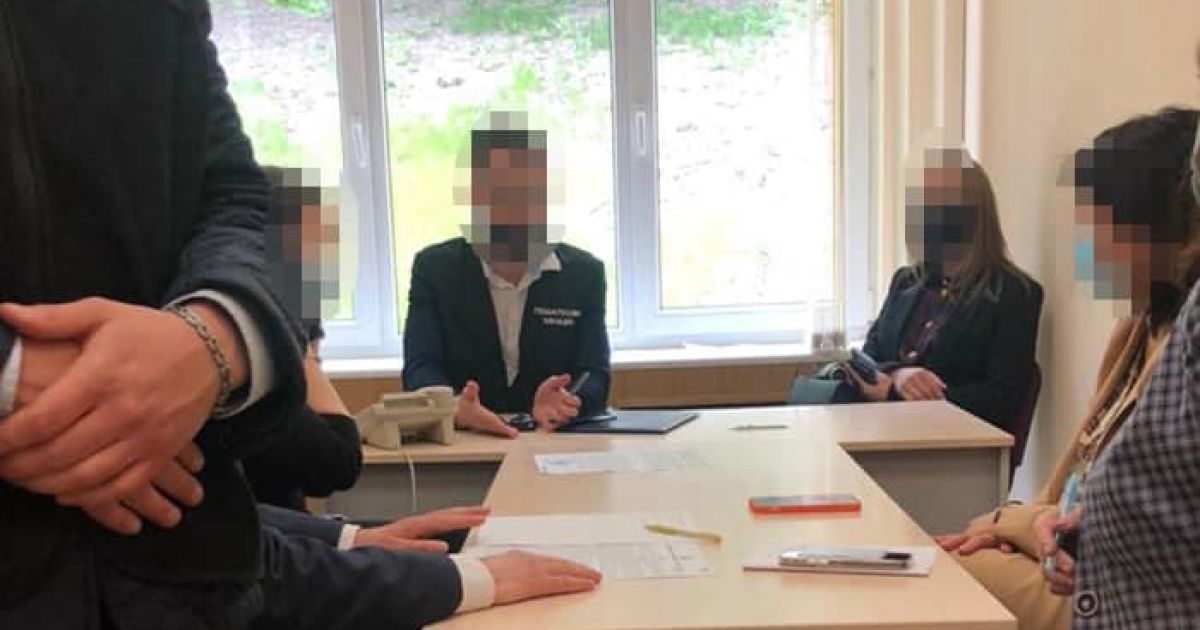 Обшуки у КМДА