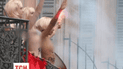 В Париже девушки из Femen сорвали выступление националистки Ле Пен