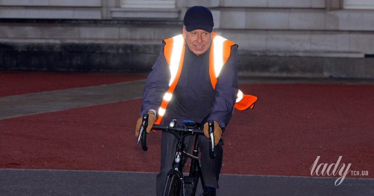 Девід Армстронг-Джонс,