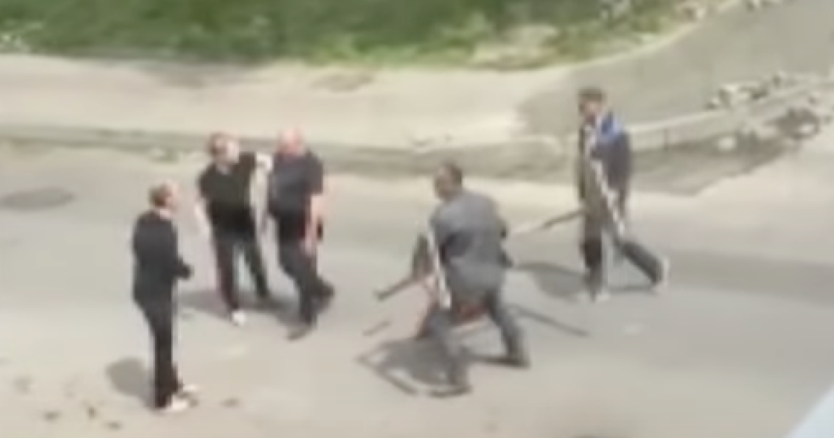 У Луцьку подружжя напало на комунальників / Фото: скриншот з відео