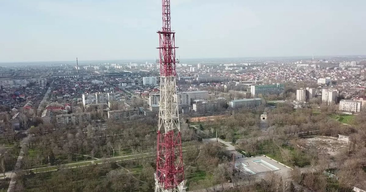 Враг захватил телебашню в Херсоне: украинцев предупредили о возможных фейках со стороны российских оккупантов