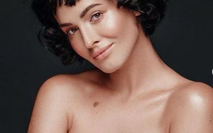 Оголена Даша Астаф'єва показала природну красу у ніжній фотосесії