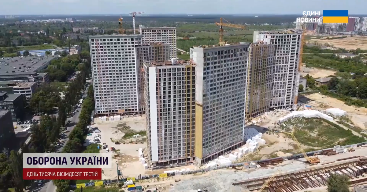 В Києві на місці туалету "виростала" багатоповерхівка