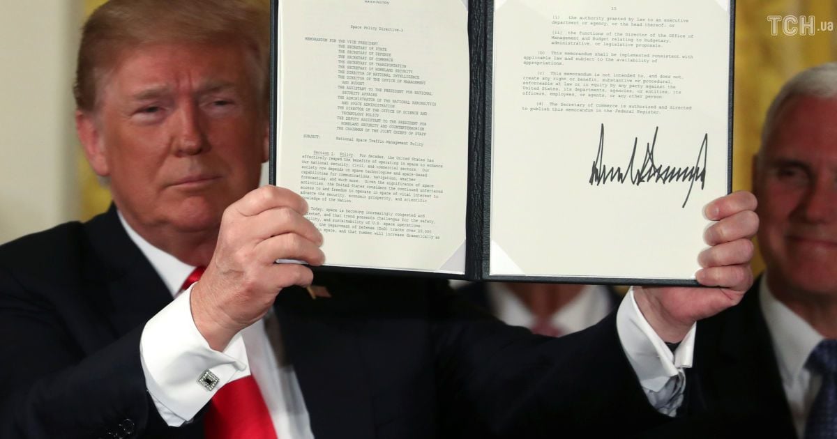 Трамп підписав наказ про створення "космічних сил" США