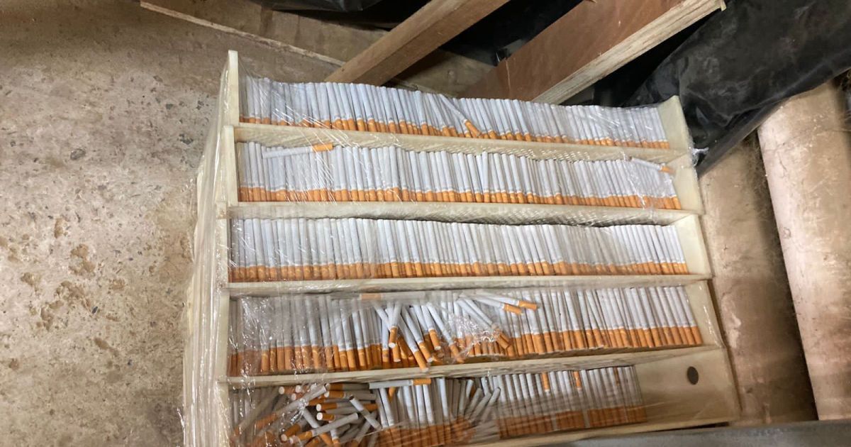 У Дніпрі викрили підпільне виробництво цигарок, яке "кришували" чиновники і правоохоронці