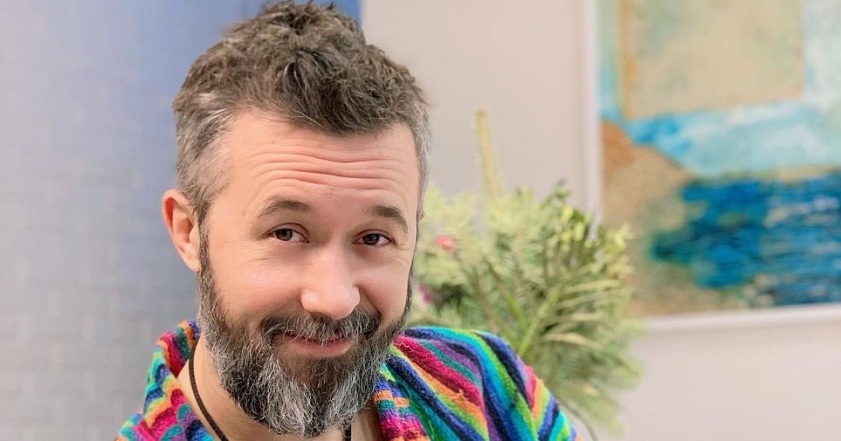 Сергей Бабкин обнял лысую кошку и сделал неожиданное признание