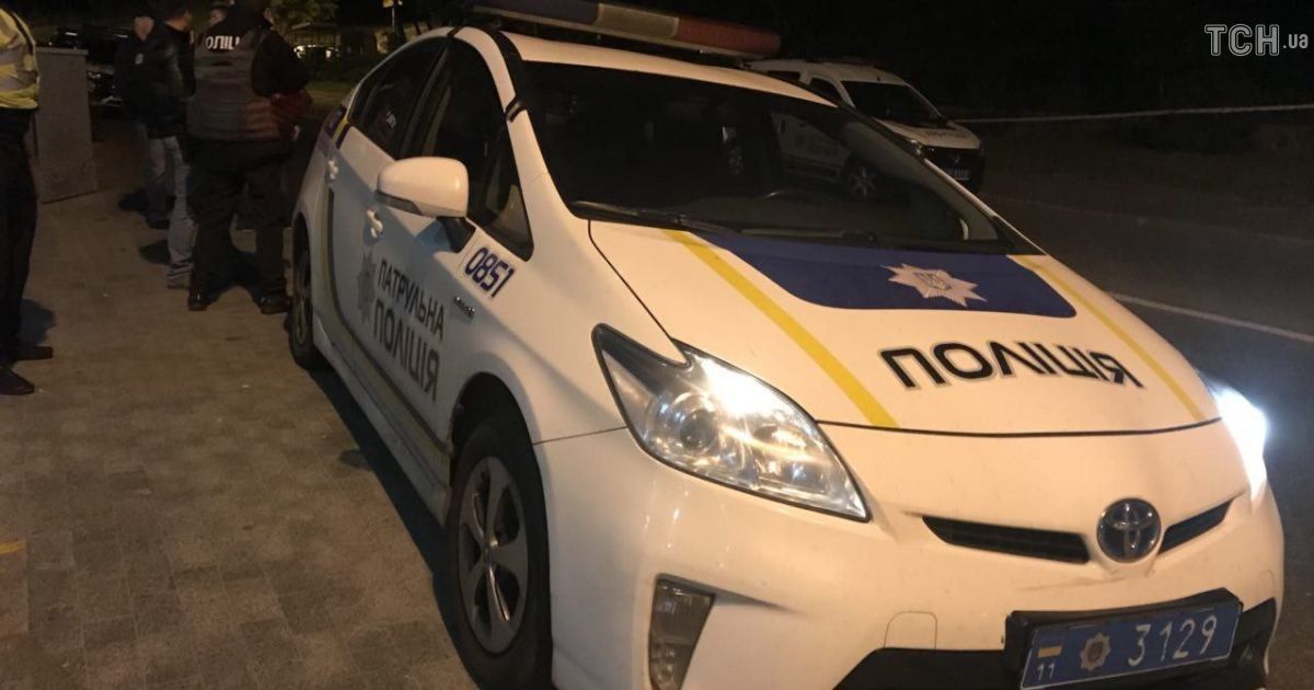 В Києві псевдополіцейські зі зброєю викрали двох дівчат. Оголошено план "Перехоплення" - ЗМІ